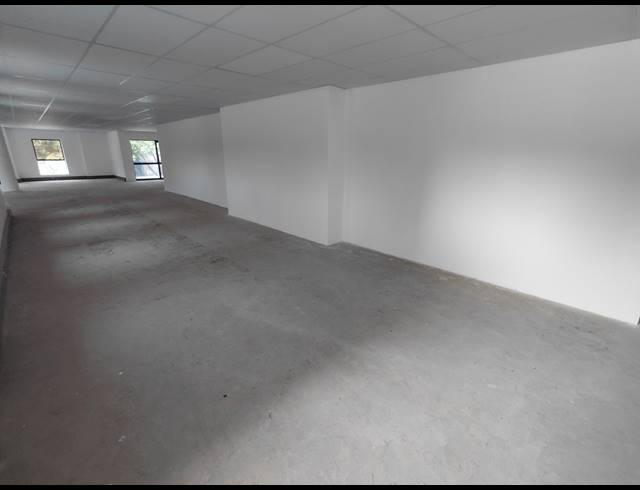 1,923M² OFFICE TO LET IN RANDJESPARK